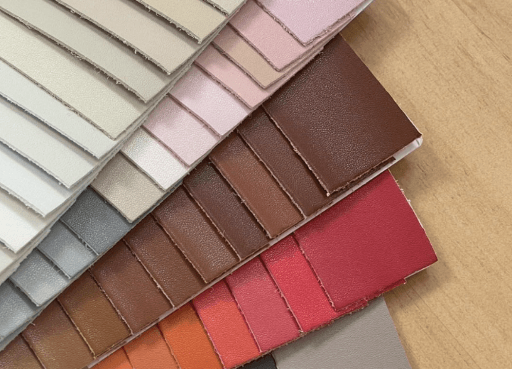 หนังแท้ vs หนังเทียม: เลือกวัสดุไหนดีสำหรับแบรนด์ของคุณ